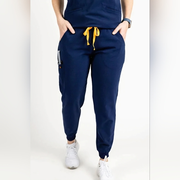 Poppy Scrub Set Navy Blue Size XS - Picture 2 of 11